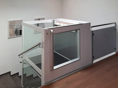 public platform lift with gate 1280x960 1