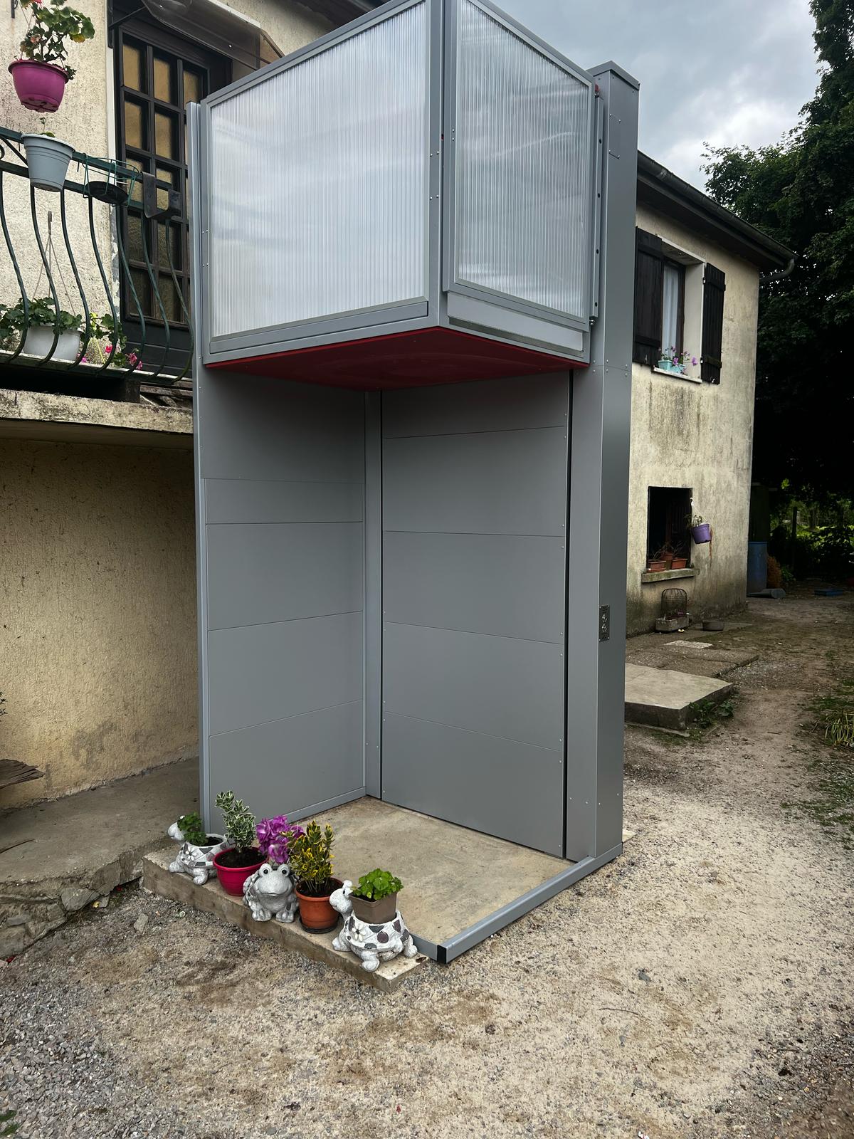 Élévateur B385 à St Aubin du Thenney (27)