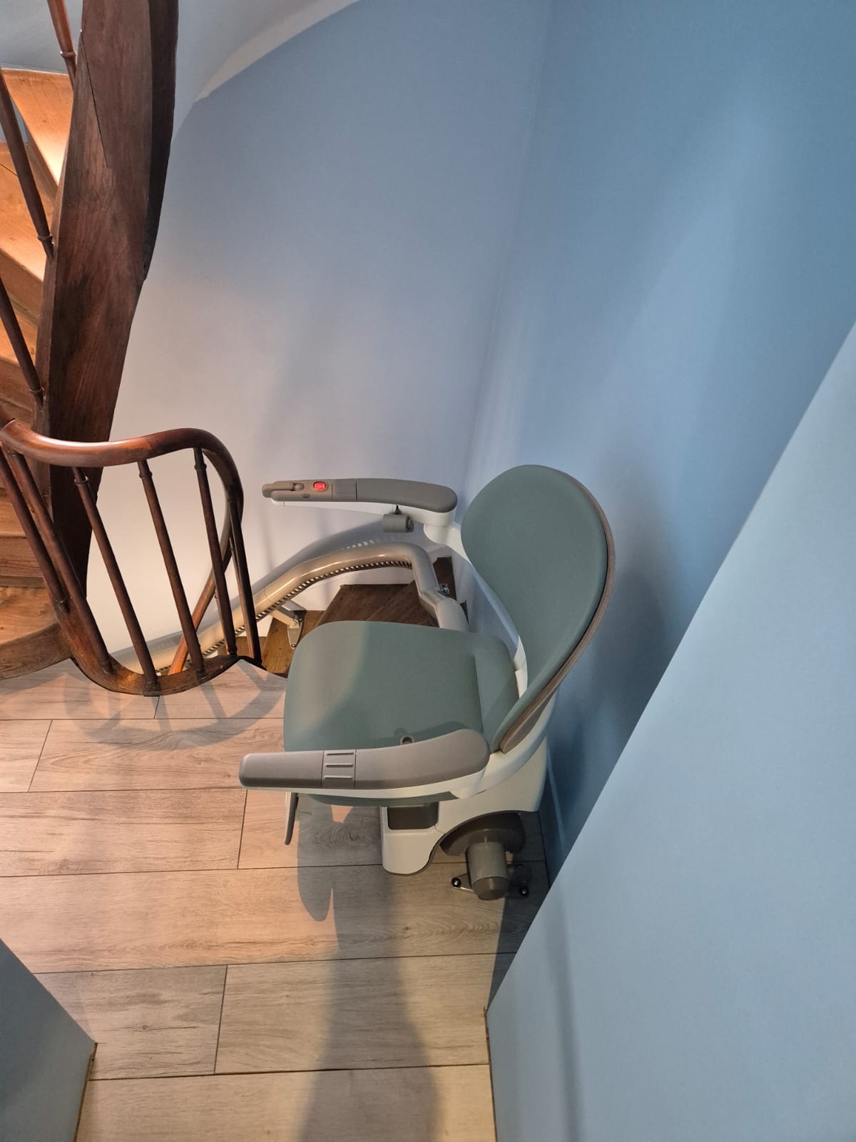 Monte-escalier monorail ACCESS à Ecaquelon (27)